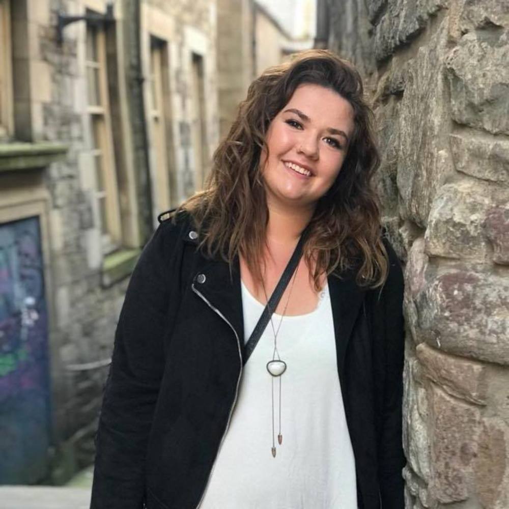 Meet your Posher, Clara